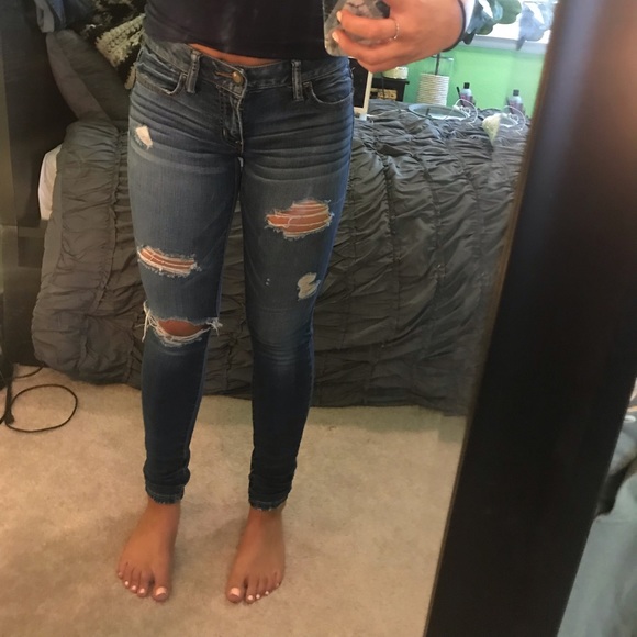 American Eagle Outfitters Denim - American Eagle Distressed Jegging ✨💕